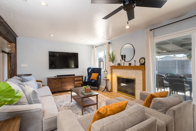 Building Photo - 8511 Fensmuir St