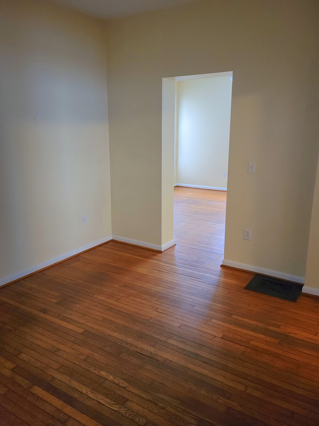 Dining Room - 224 E 3rd St