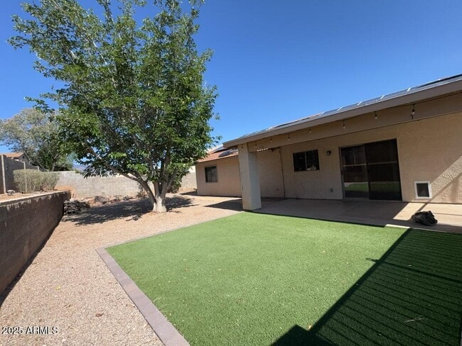 Building Photo - 3954 Cll Roca