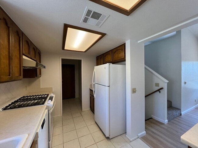 Building Photo - 4617 San Anselmo Rd