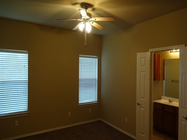 Building Photo - 144 Dark Horse Ln