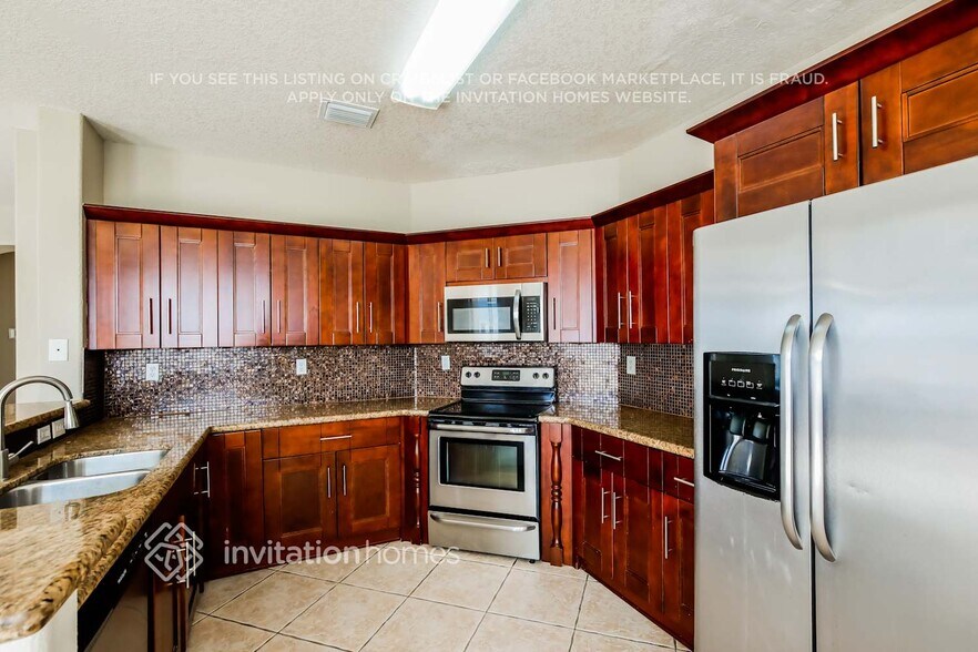 Building Photo - 14934 SW 22 St