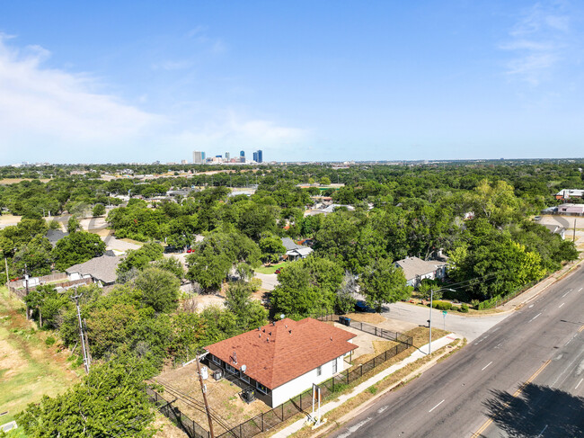 Building Photo - 2540 Avenue H