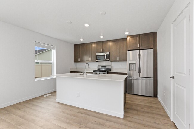 Building Photo - 6658 W Aileron St