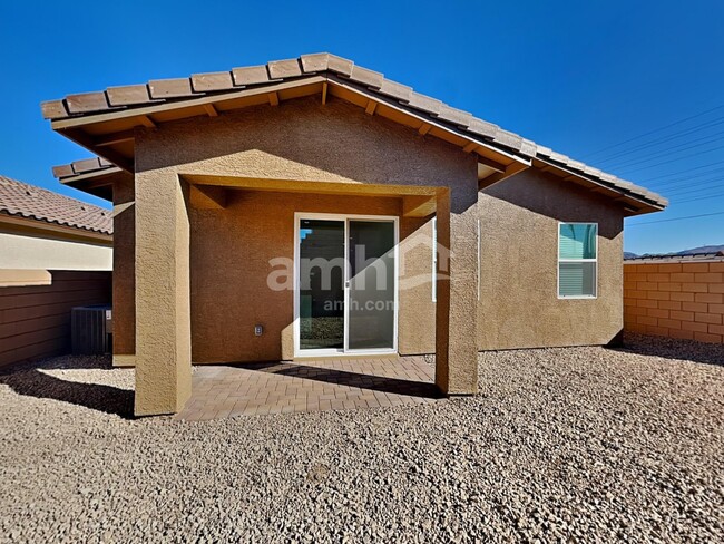 Building Photo - 557 Silverbell Fls Pl