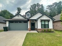 Building Photo - Coming Soon: 3 Bedroom 2 Bath Home in Tyler!