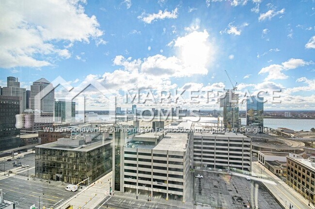 Building Photo - 525 W Lafayette Blvd