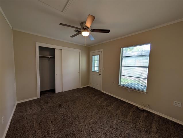 Building Photo - 1605 Maple Dr