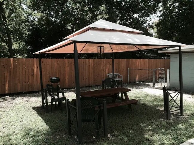 Pavilion and BBQ Pit - 1801 W Craig Pl