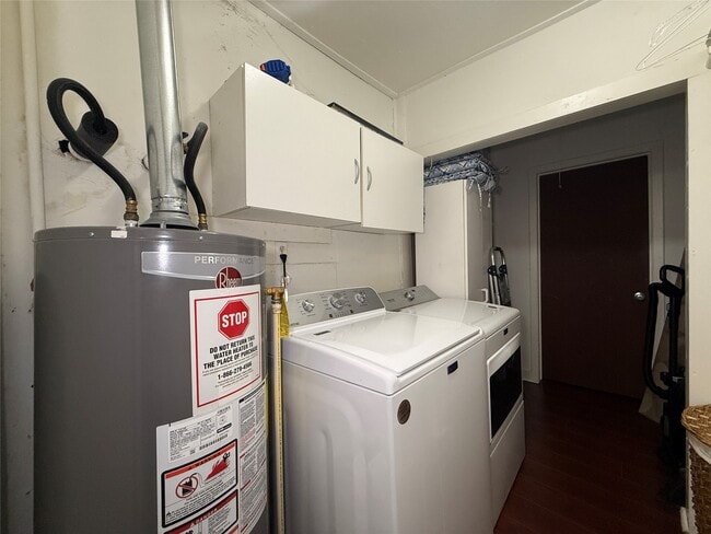 Building Photo - 3411 Linkwood Dr