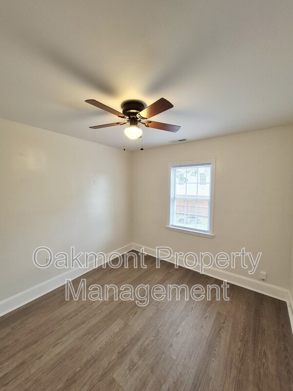 Building Photo - 115 Slagle Ave