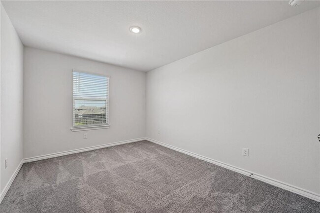 Building Photo - 806 Pepperbark Loop