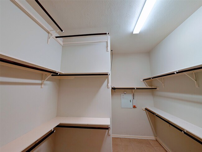 Building Photo - 13011 Sandflower Ln