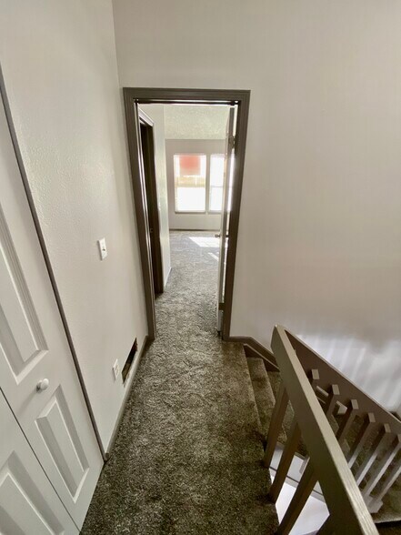 Building Photo - 9703 W Chatfield Ave