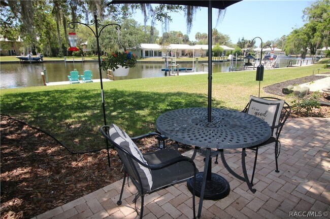 Building Photo - 11287 W Bayshore Dr