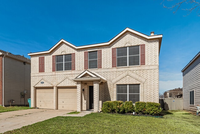 Building Photo - 4313 Hawk Ln