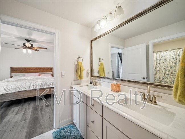 Building Photo - 6112 Willow Pin Ln