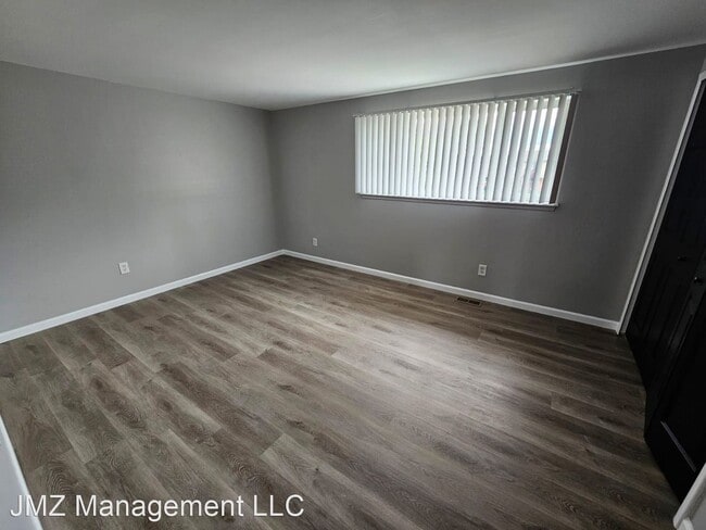 Building Photo - 2 br, 1.5 bath House - 27608 Evelyn