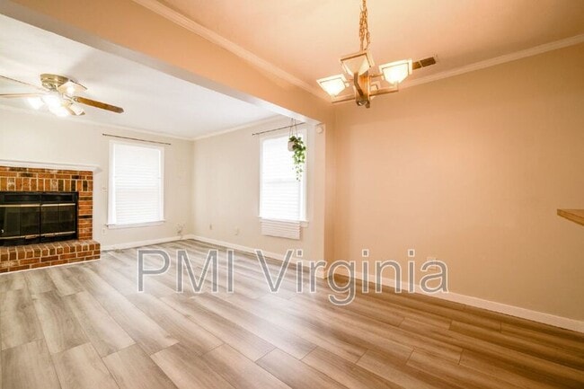 Building Photo - 812 Tuition Ct