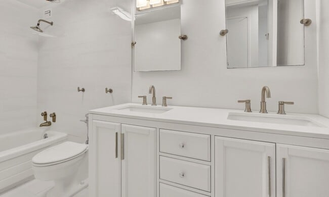 Building Photo - 2800 N Flagler Dr