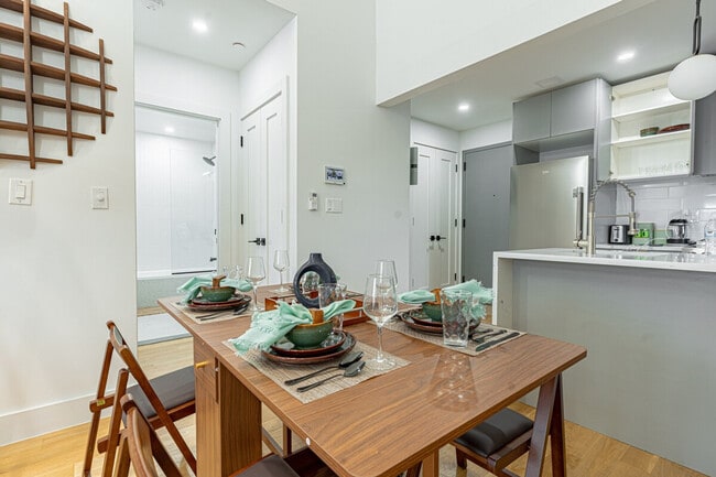 Building Photo - 1255 Decatur St