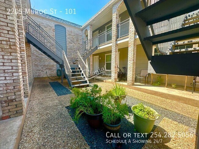 Building Photo - 2205 Muroc St