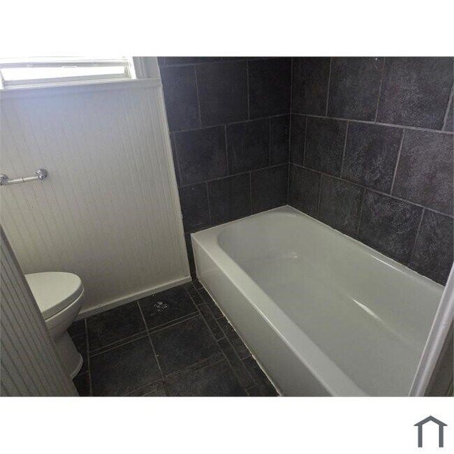 Building Photo - 8762 Mickleton Dr