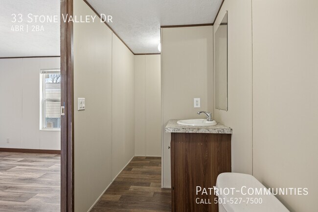 Building Photo - 33 Stone Valley Dr