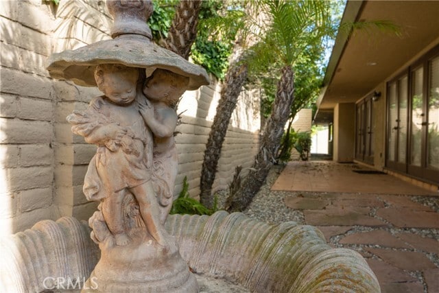 Building Photo - 984 La Cresta Pl