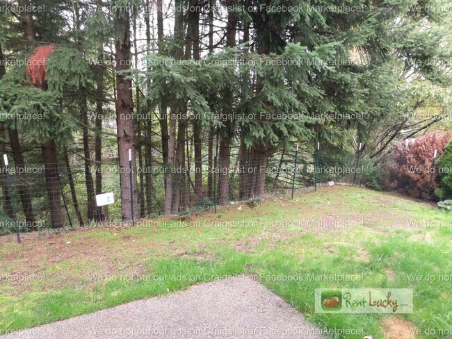 Building Photo - Meticulously Maintained 4-Bedroom Home in Sought-After Bothell Location!