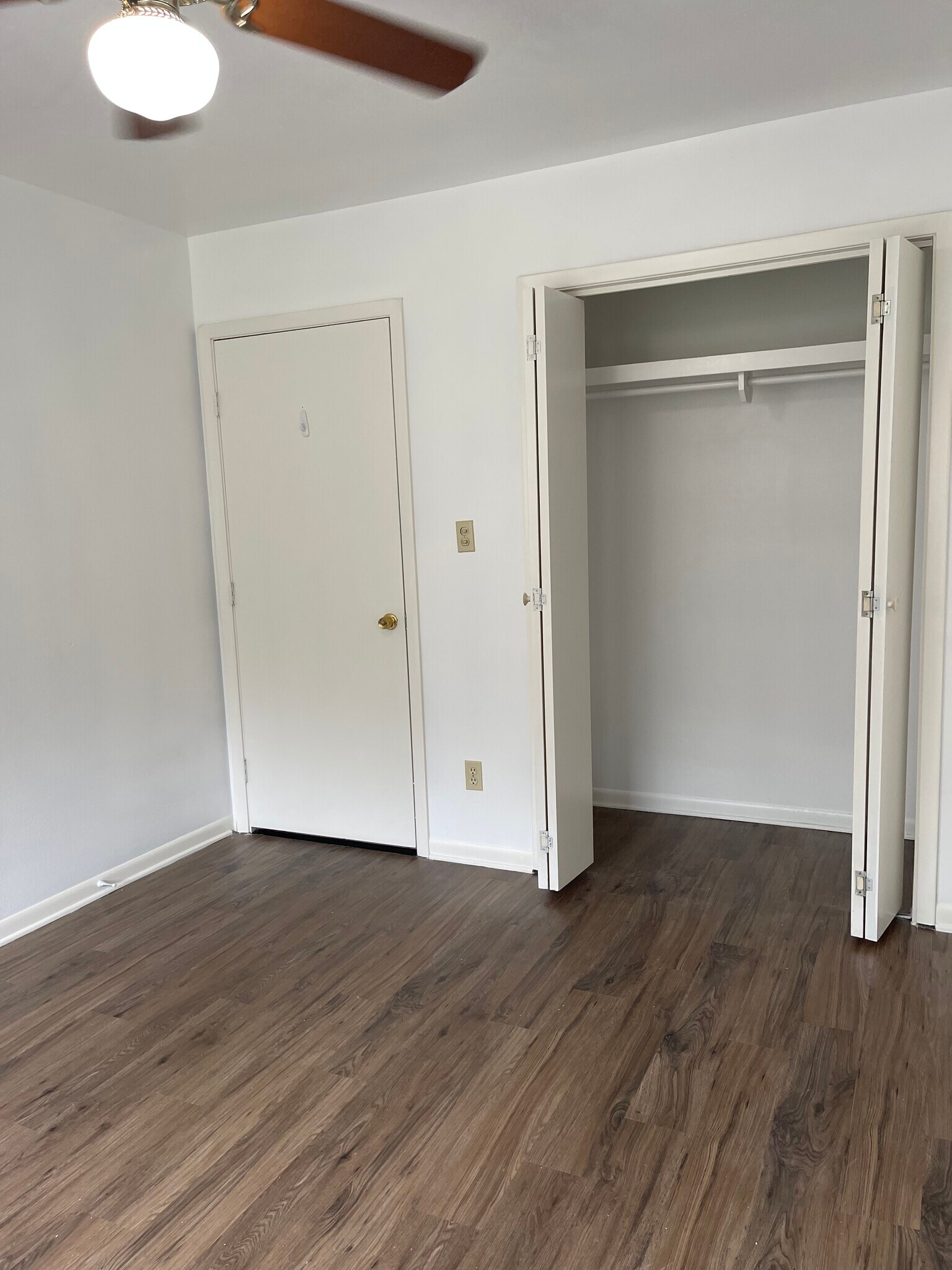 Building Photo - 1205 Vinyard Ct