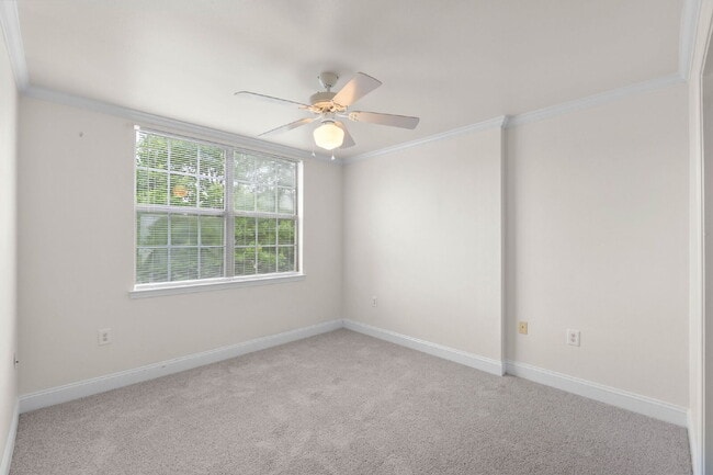 Building Photo - 554 Wingspan Way