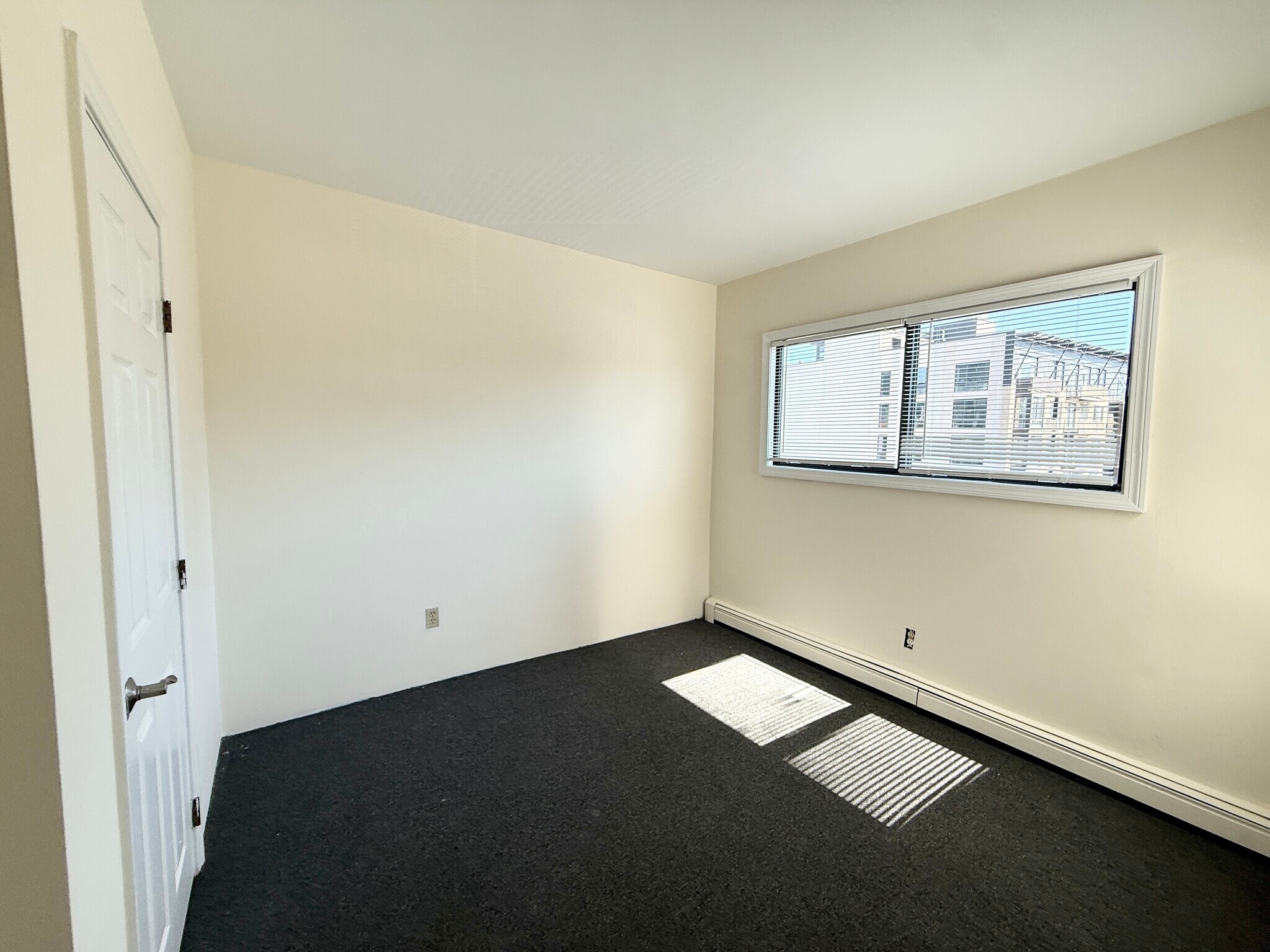Building Photo - 590 Columbus Ave