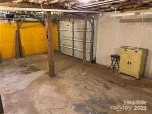 Building Photo - 2304 Cline St