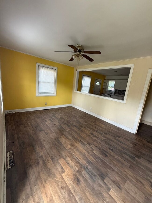 Building Photo - ***MOVE IN SPECIAL***