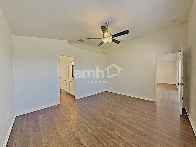 Building Photo - 13122 Early Run Ln