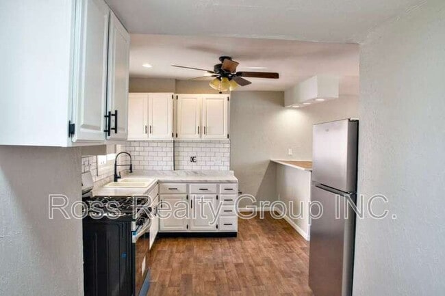 Building Photo - 518 Shasta Dr