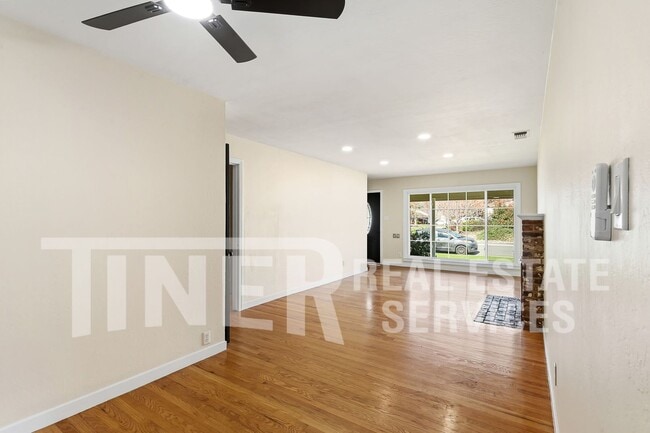 Building Photo - 5000 Reid Way