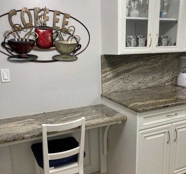 Kitchen - 3215 S Ocean Blvd