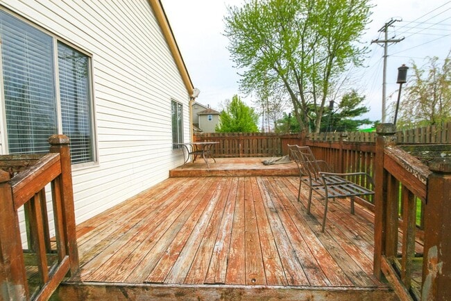 Building Photo - 1310 Abbeyhill Dr