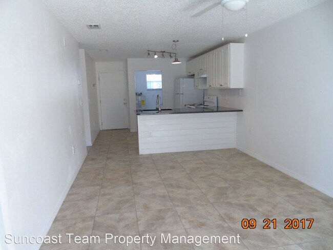 Building Photo - 2 br, 2 bath House - 11255-A Pendleton Ave