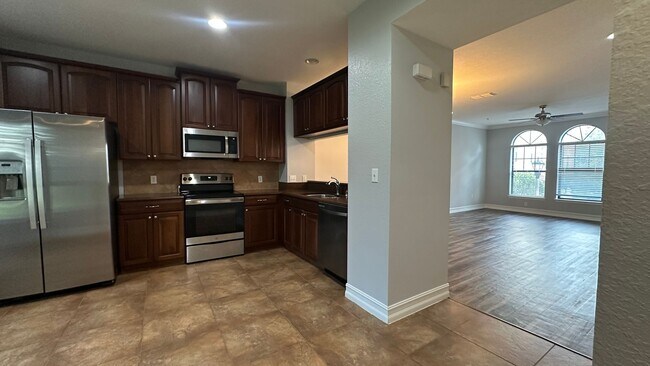 Building Photo - 3720 Messina Dr