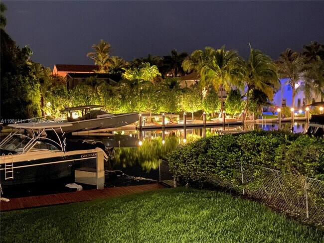 Building Photo - 6815 Edgewater Dr