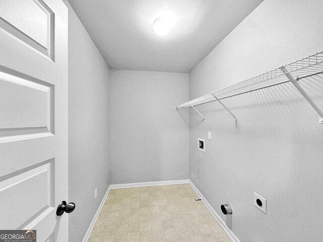 Building Photo - 1067 Lear Dr