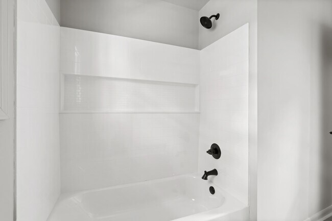 Building Photo - 105 Sumpter Dr