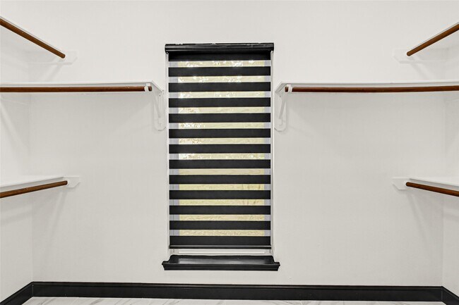 Building Photo - 11915 Helene Ct