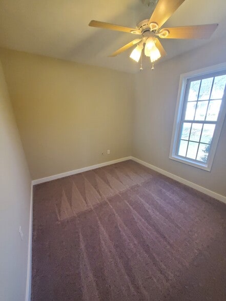 Building Photo - 7035 Evergreen Rd