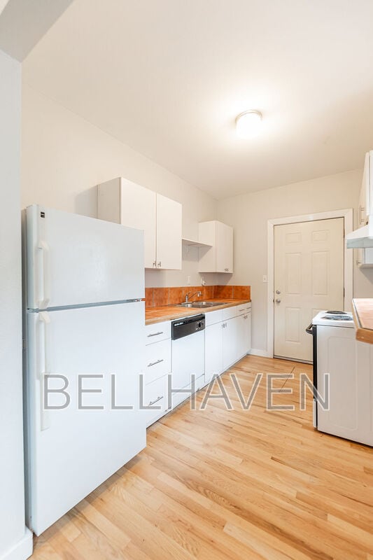 Building Photo - 624 W Fort St