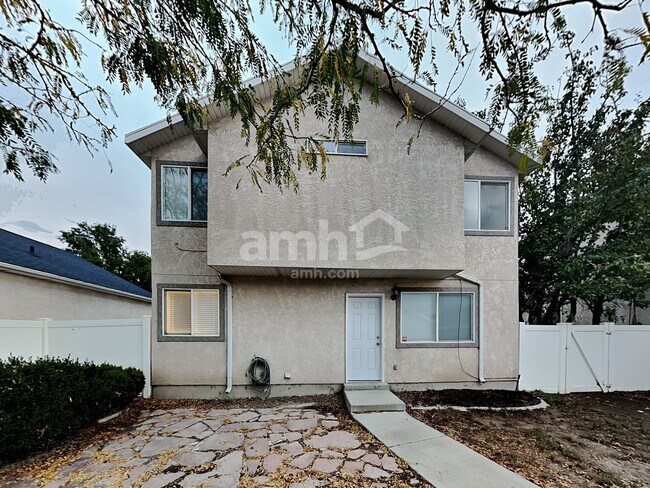 Building Photo - 11888 Aztec Rd