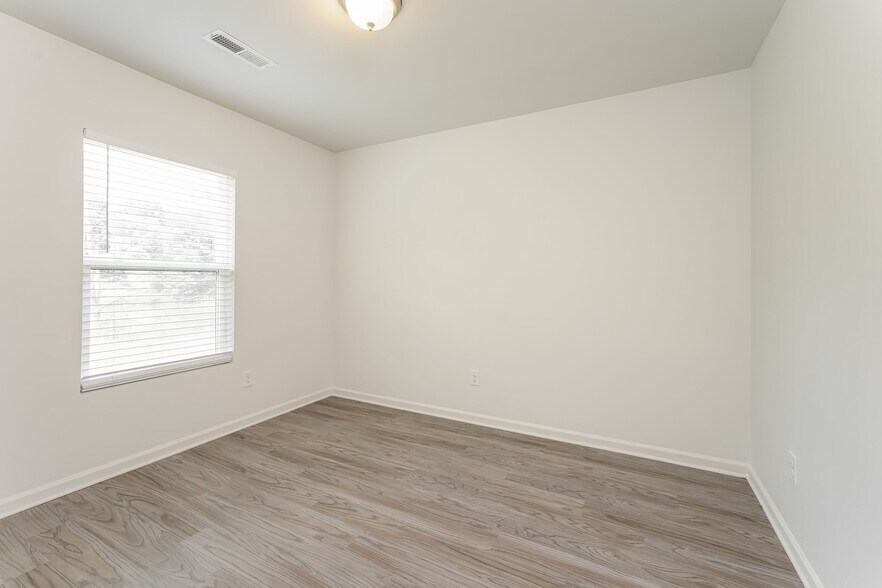Building Photo - 4330 Shadi Green Ln